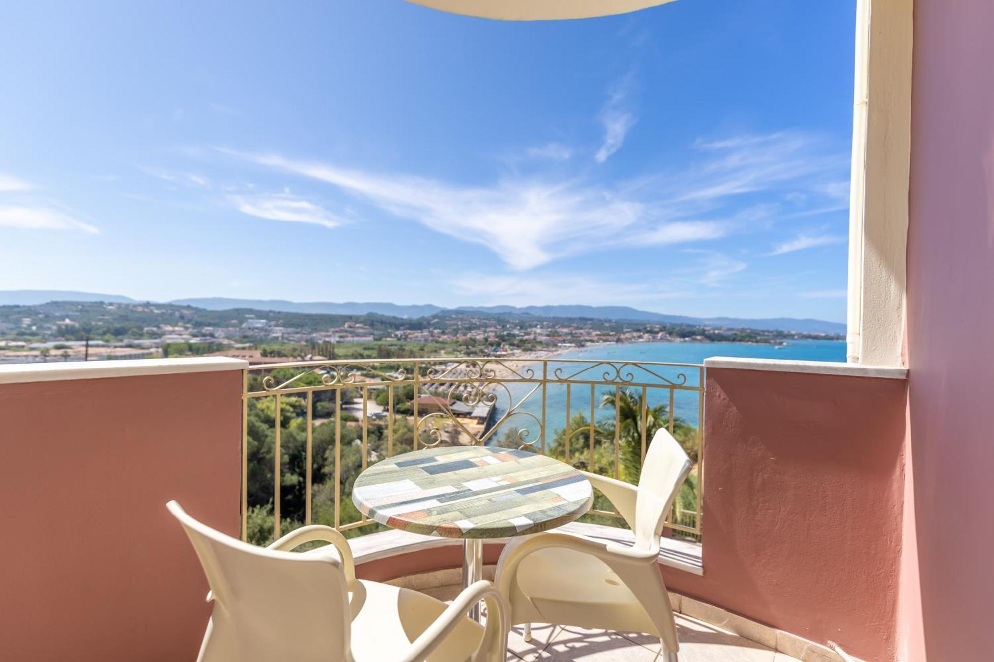 Balcony Boutique Hotel (Adults Only) Циливи Екстериор снимка