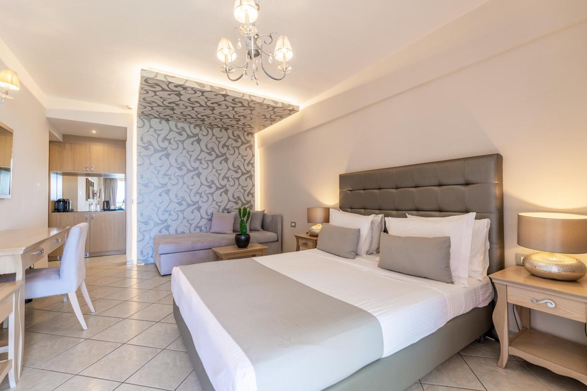 Balcony Boutique Hotel (Adults Only) Циливи Екстериор снимка