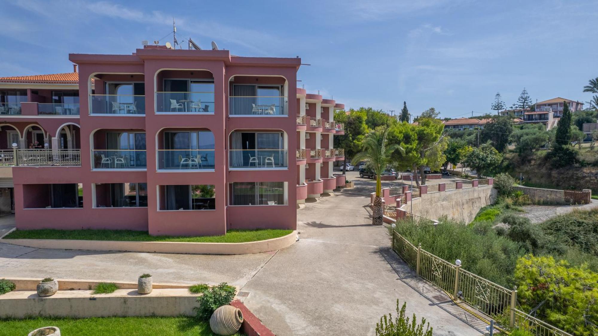 Balcony Boutique Hotel (Adults Only) Циливи Екстериор снимка